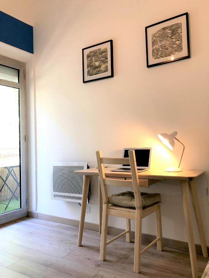 Appartement Beau T3 Neuf Proche Vieux-port A La Place Corderie *